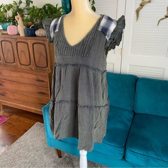 POL | Chelsea Ruffle Plaid Gauze Tunic Mini Dress Navy Charcoal Deep Olive Green - Picture 4 of 13